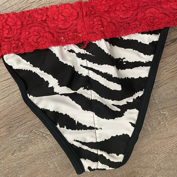Zebra Print Red Lace Bikini Set - Picture 2 of 3